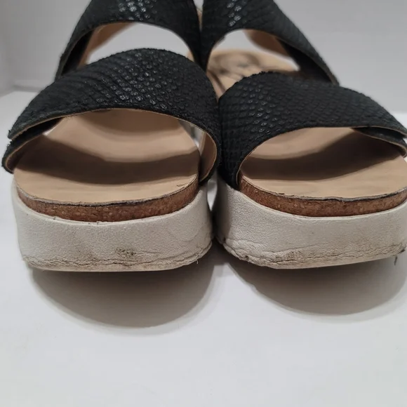 OTBT - Montane Black Platform Wedge Size 8M - Picture 10 of 12